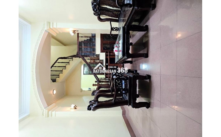 Bán nhà phố Ô Cách, diện tích 50m2, xây 4 tầng kiên cố